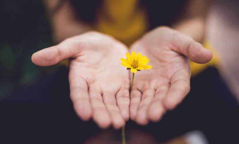 Affetmenin Yüceliği Hakkında 20 Hadis