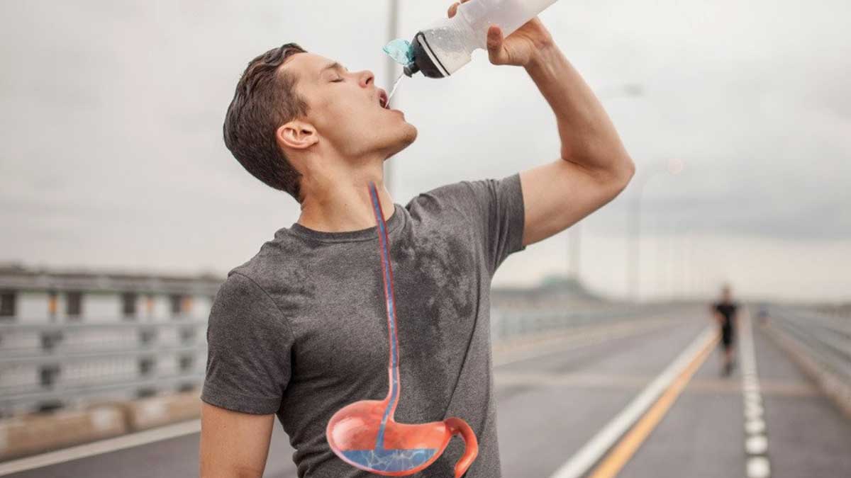 Ayakta Su İçmenin Ruhsal Ve Fiziksel Zararı